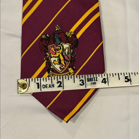Harry Potter Griffindor Burgundy and Gold Striped Tie Adult Cosplay Costume - Picture 6 of 16